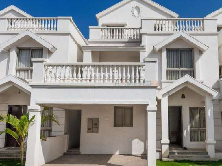 House of Hiranandani Devanahalli villas elevation and landscaped open spaces